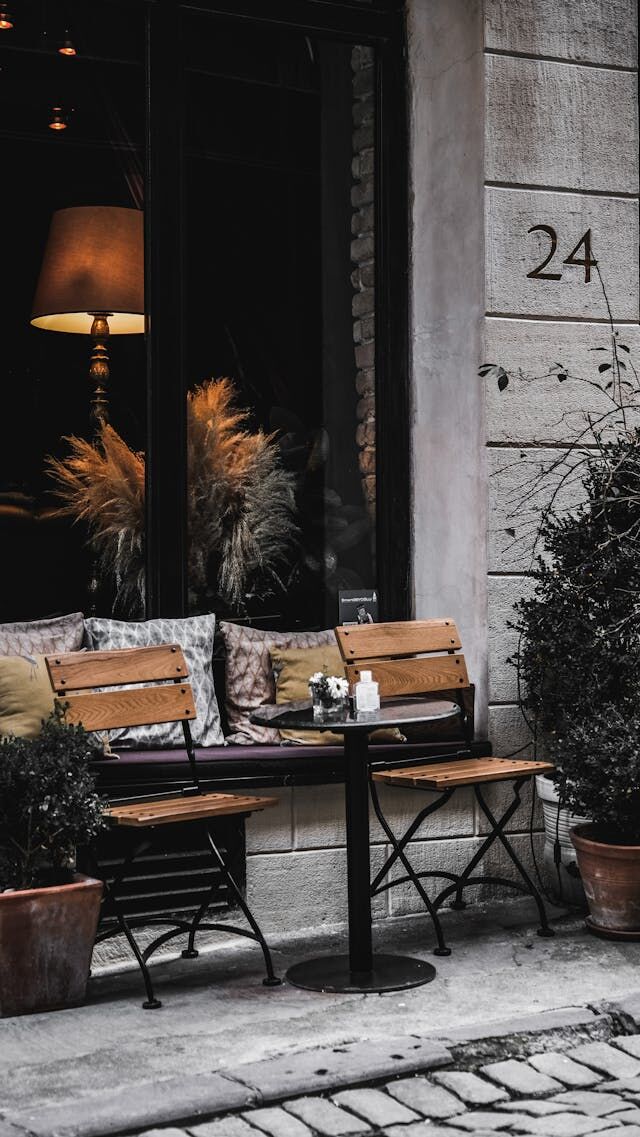Commercial Cleaner's Handbook: Caring for Outdoor Seating Areas